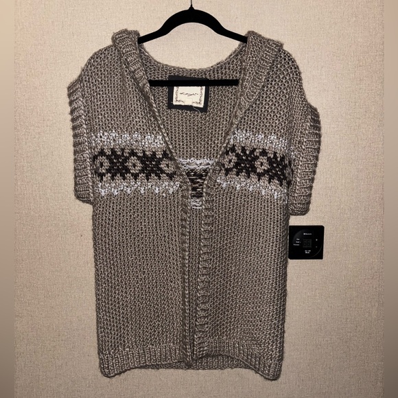 Anthropologie Jackets & Blazers - Anthropologie Kenji Cardigan Hooded Knit Fair Isle Print Short Sleeve